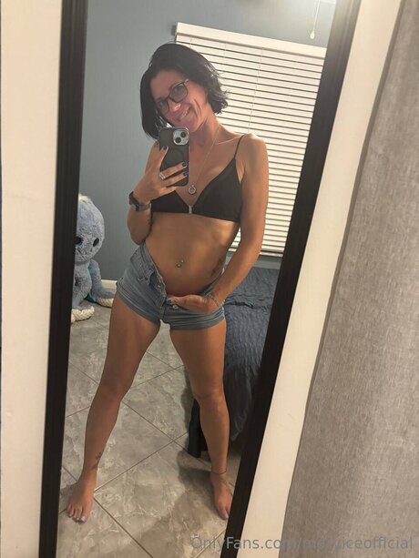 Maryiceofficial top star gallery