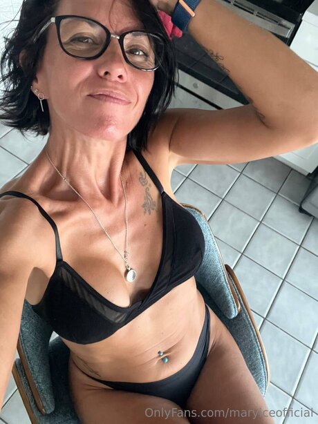 Maryiceofficial nudes model photo