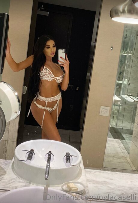 Nylajade star exclusive image