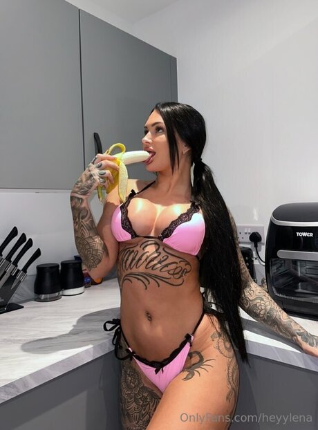 Heyylena high quality star pic