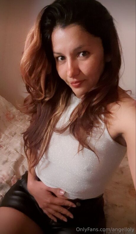 Angelloly star free pic