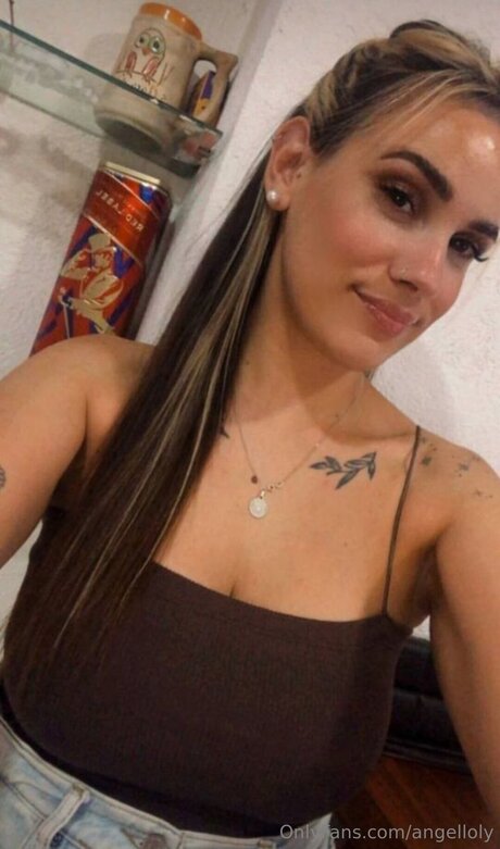 Angelloly erotic star archive