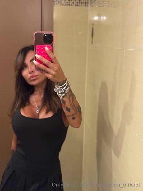 Bennygreen Official pornstar naked images