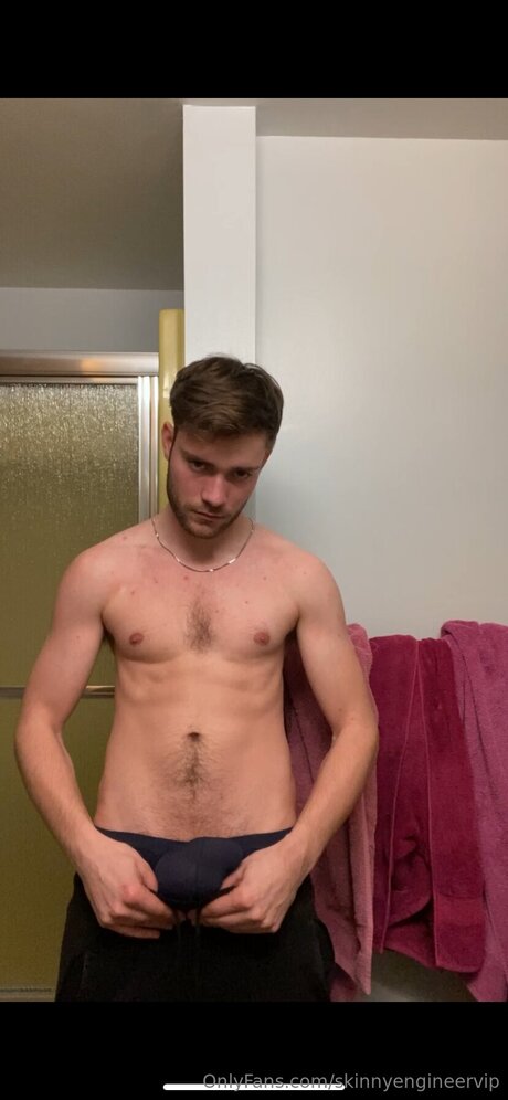 Skinnyengineervip nude pornstar pictures