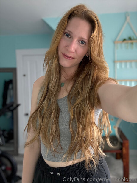 Emersonbloom perfect pornstar image