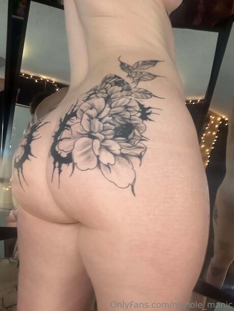 Nichole Manic free actress archive