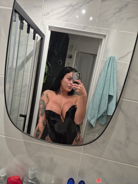 Agathamelotrans adult star pictures