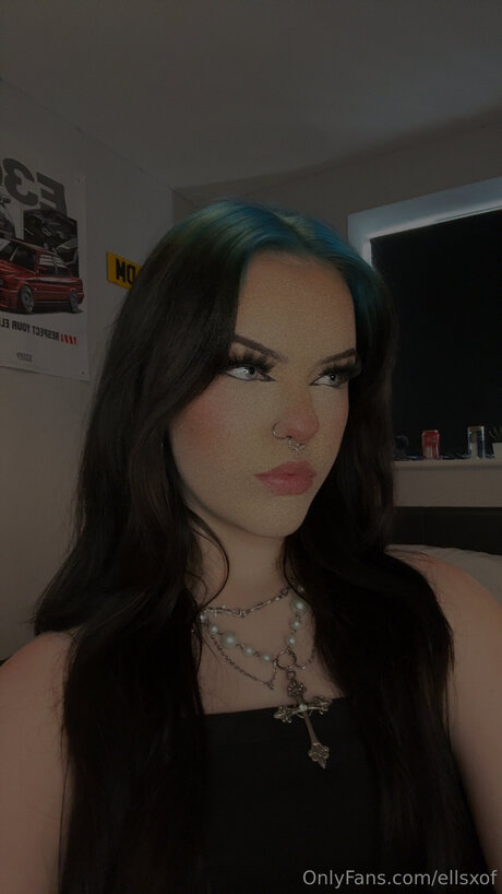 Ellsxof sex star img