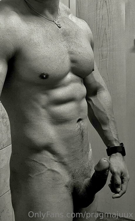 Pragmajuux sex model img