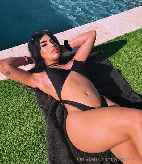 Averylustx sex star archive