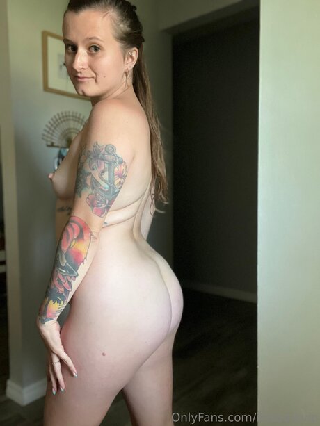 Itssadievip nice actress pics