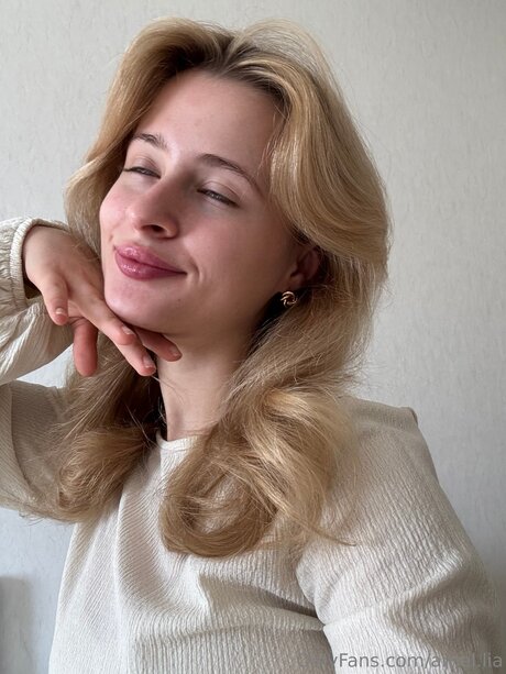 Amel Lia adult actress images