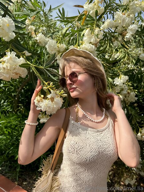 Amel Lia star best pics