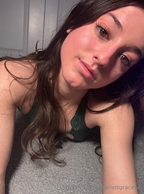 Scarlettgraceee art model pic