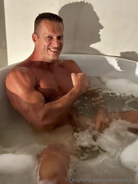 Alexyourking model free images