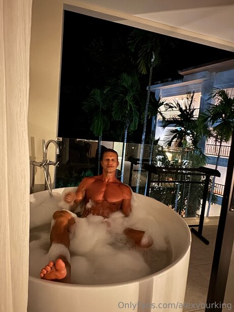 Alexyourking star nude pictures