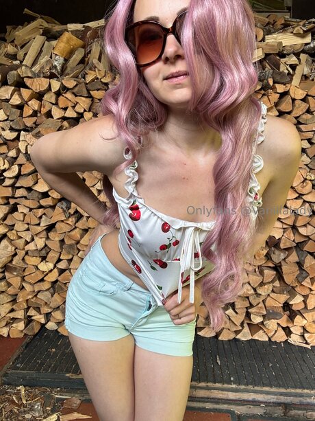 Vanillalady nude model picture