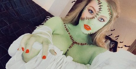 Lily Adair pornstar sexy pic