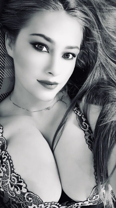 Lily Adair star sex picture