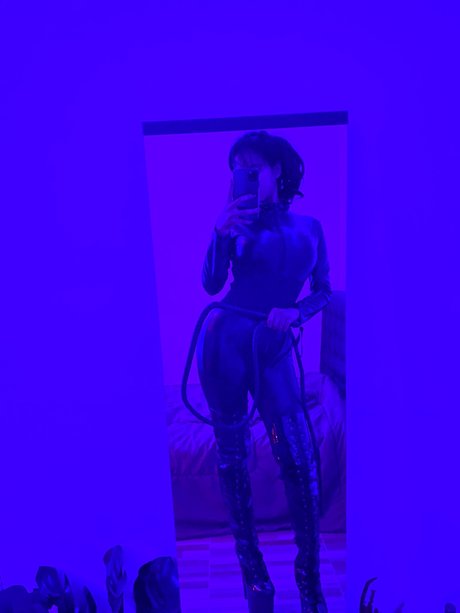 Siskaeee pornstar pretty galleries