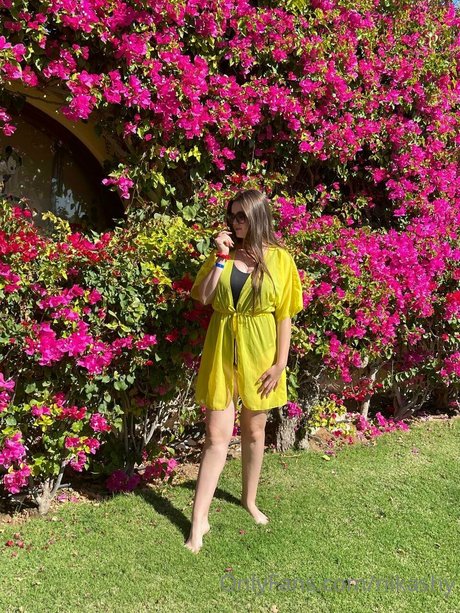 Emmika art actress pics