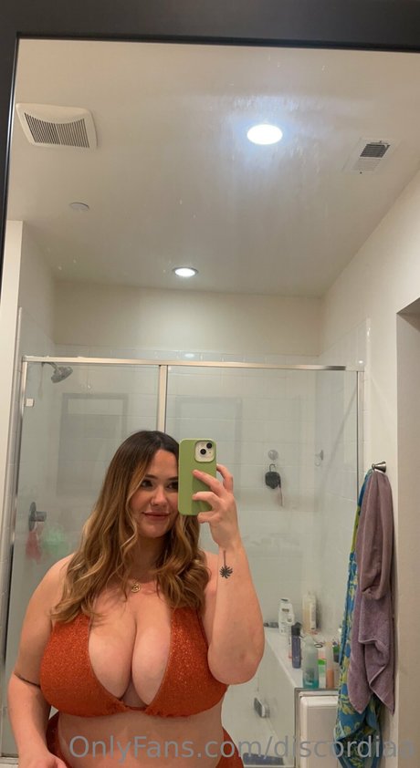 Discordiaa hot pornstar pics