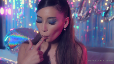 Aria Lee art model gallery