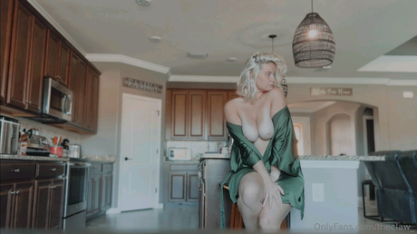 Theclaw_ model adult photos