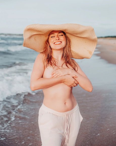 Eva Sindlerova nudes pornstar gallery