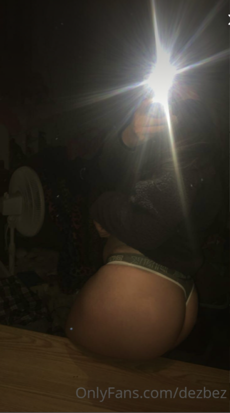 Dezbez nude model gallery