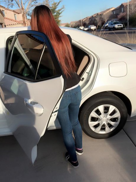 _Nancy Tran art actress picture