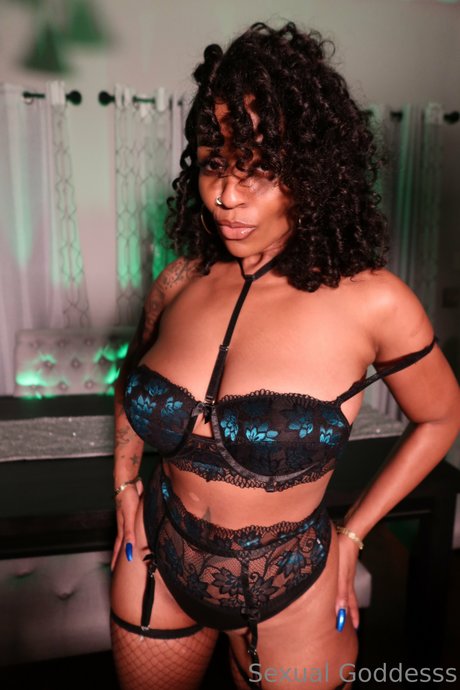 Nece_ pornstar top pic