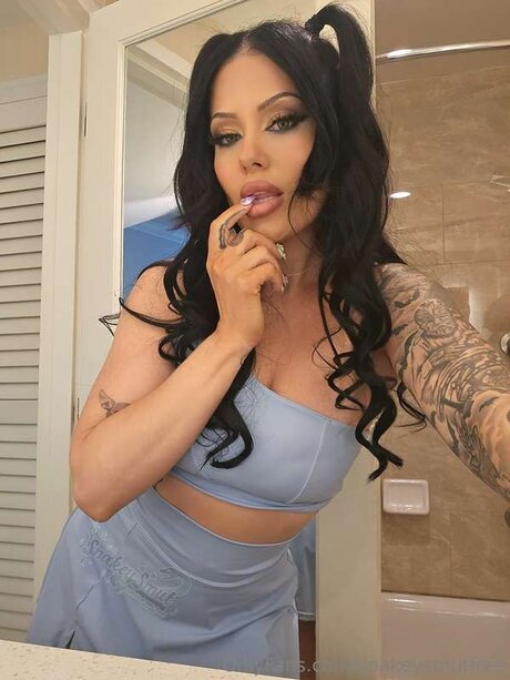 Snakeysmutfree art pornstar gallery