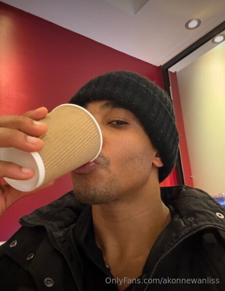 Akonnewanliss high quality star photo