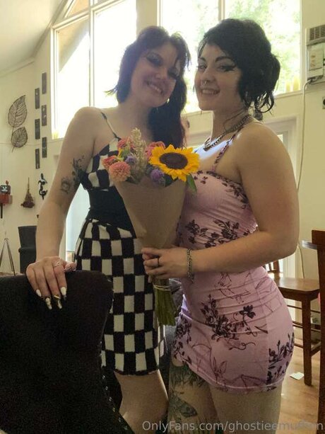 Ghostieemuffinn high quality pornstar galleries