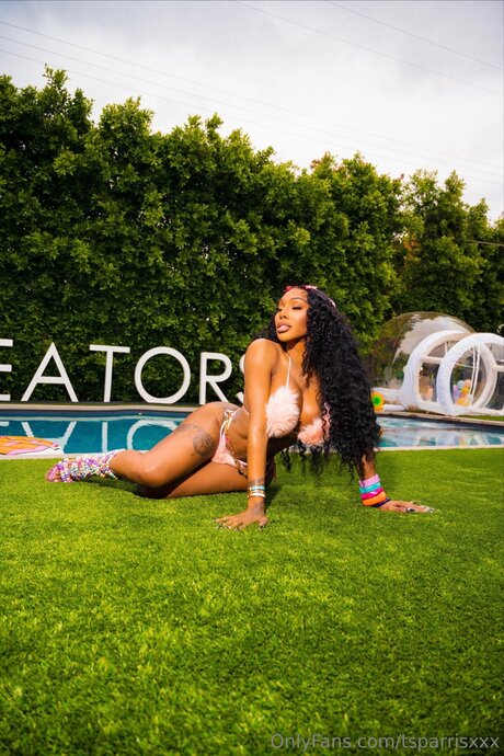 Tsparrisxxx model nudes pic