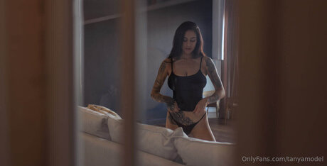 Tanyabahtina exclusive model pictures