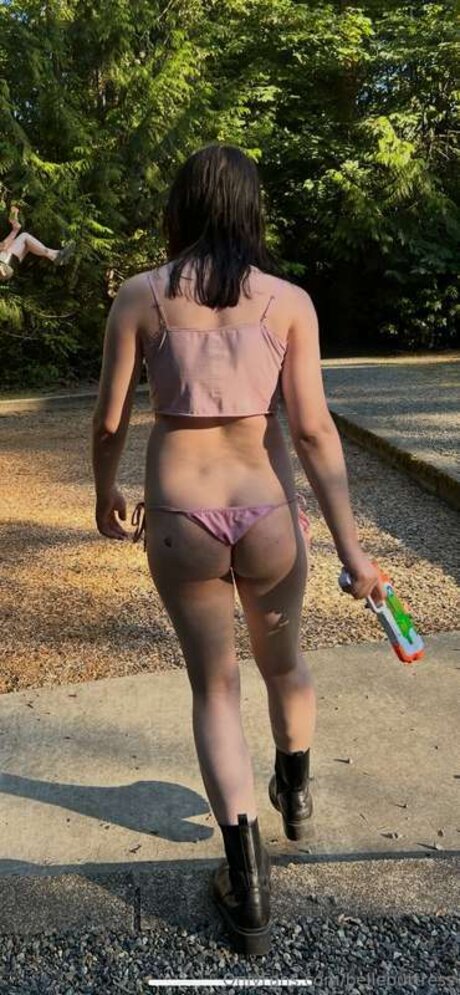 Bellebuttress star pornographic galleries