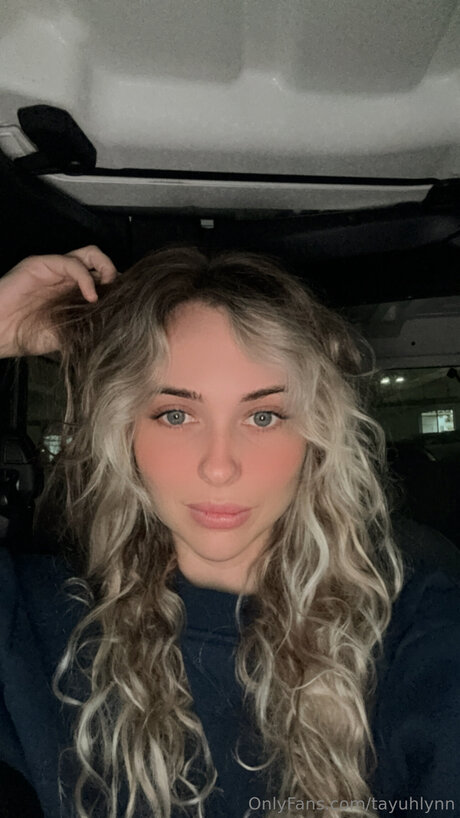 Tayuhlynn pornstar pretty photos