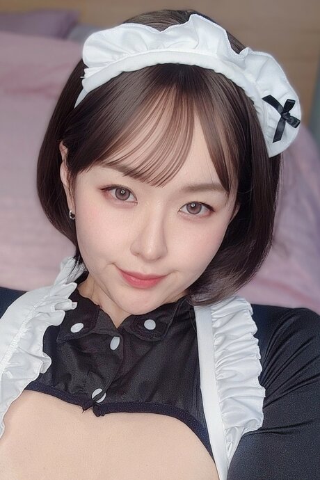 Maple Oh model nude img