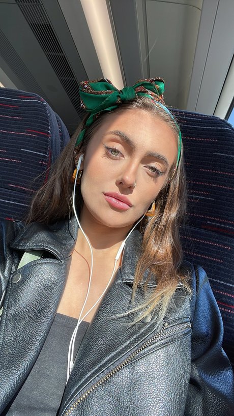 Honeyisabella_ nice model images