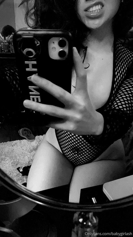 Ley Ley art star pictures