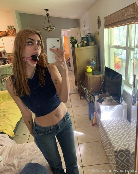 Whoreonica hot model galleries