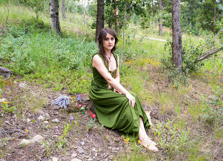 Claire Zeal star art pics