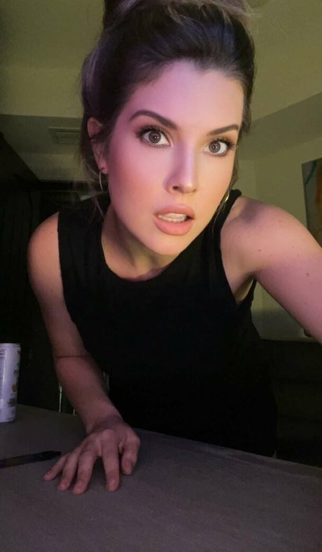 eyes onlyfans erotic gallery