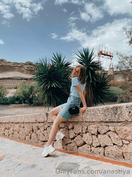 Anastiya top star img