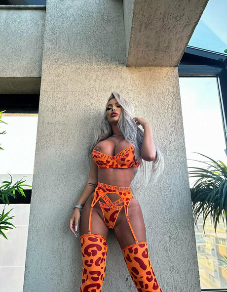 Loredana Chivu sex actress gallery