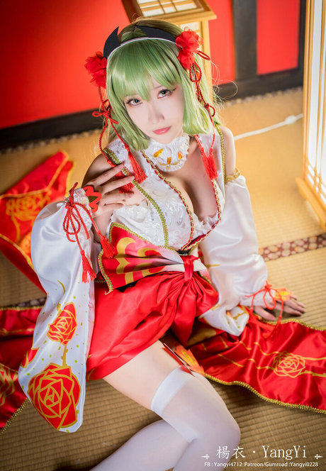 _YangYi sexy model img