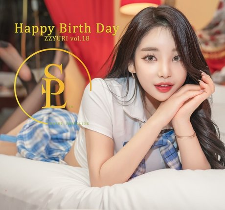 Zzyuri exclusive model images