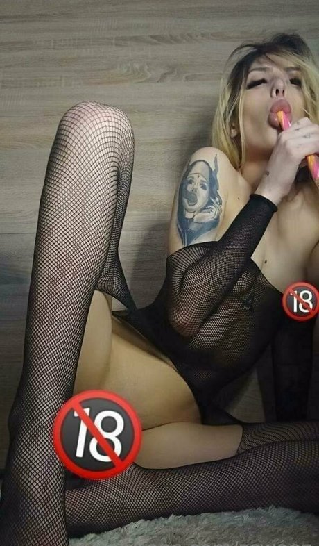 zswaez pornstar nude img